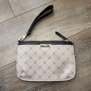 NWOT Nine West Women's Lawson Wristlet